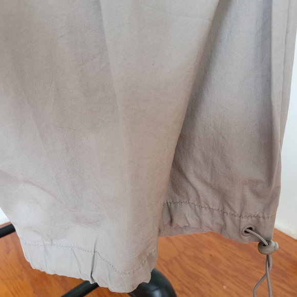 Women's Taupe High-Rise Cargo Parachute Pants - Picture 8 of 8